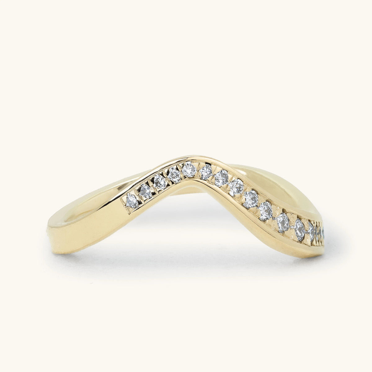 Graduated Pave Undulating Curved Band Wedding Ring