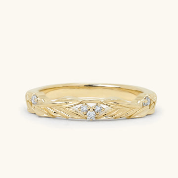 Engraved Leaf Vine Trio Accent Stone Nature Band Wedding Ring