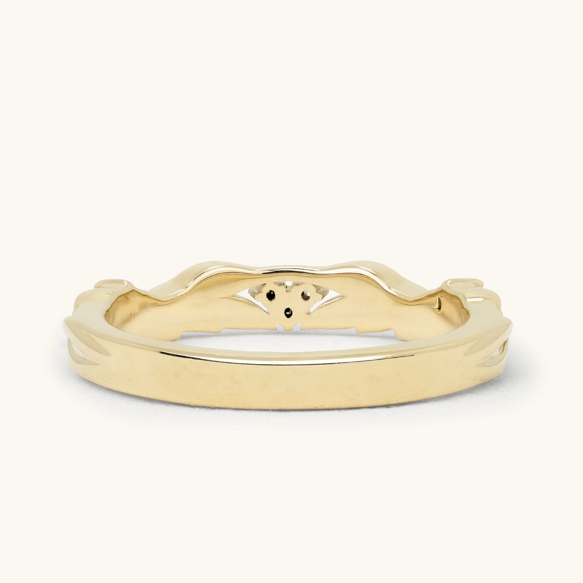 Engraved Leaf Vine Trio Accent Stone Nature Band Wedding Ring