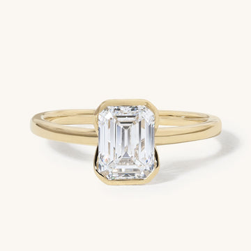 nonnie_emerald_half_bezel_solitaire_lab_grown_diamond_ring_01