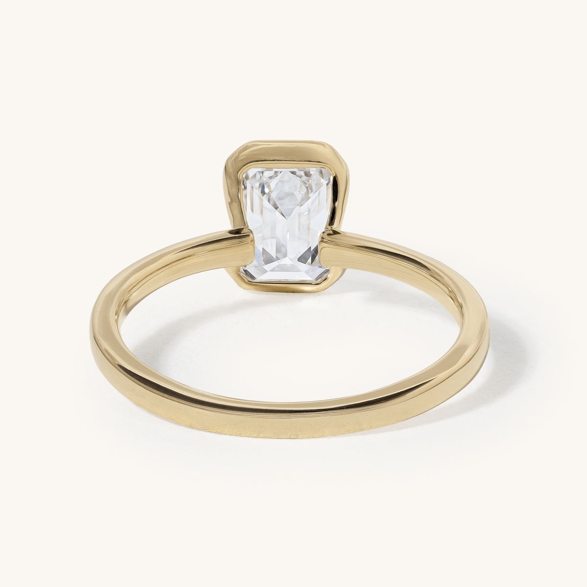 nonnie_emerald_half_bezel_solitaire_lab_grown_diamond_ring_04