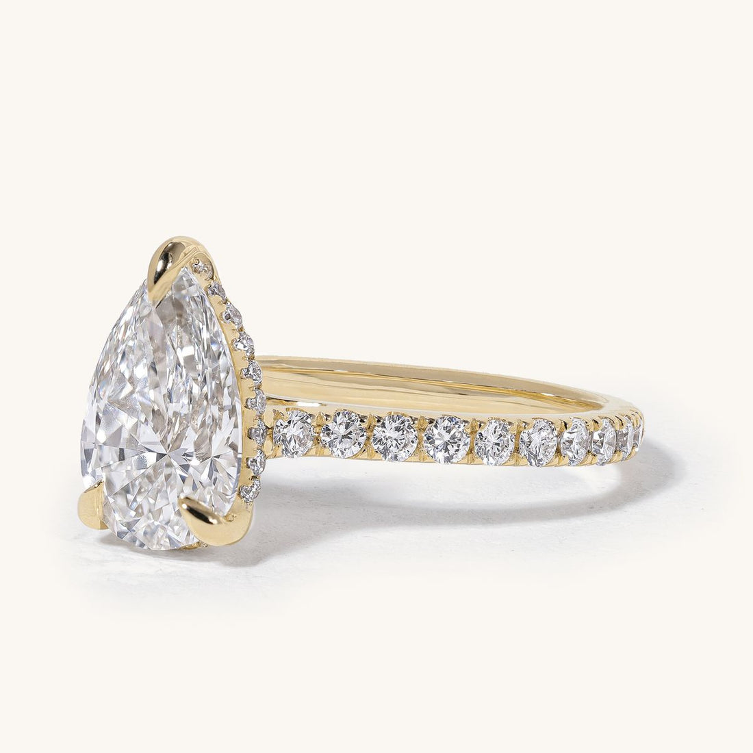 priah_pear_hidden_halo_pave_band_lab_grown_engagement_ring_01