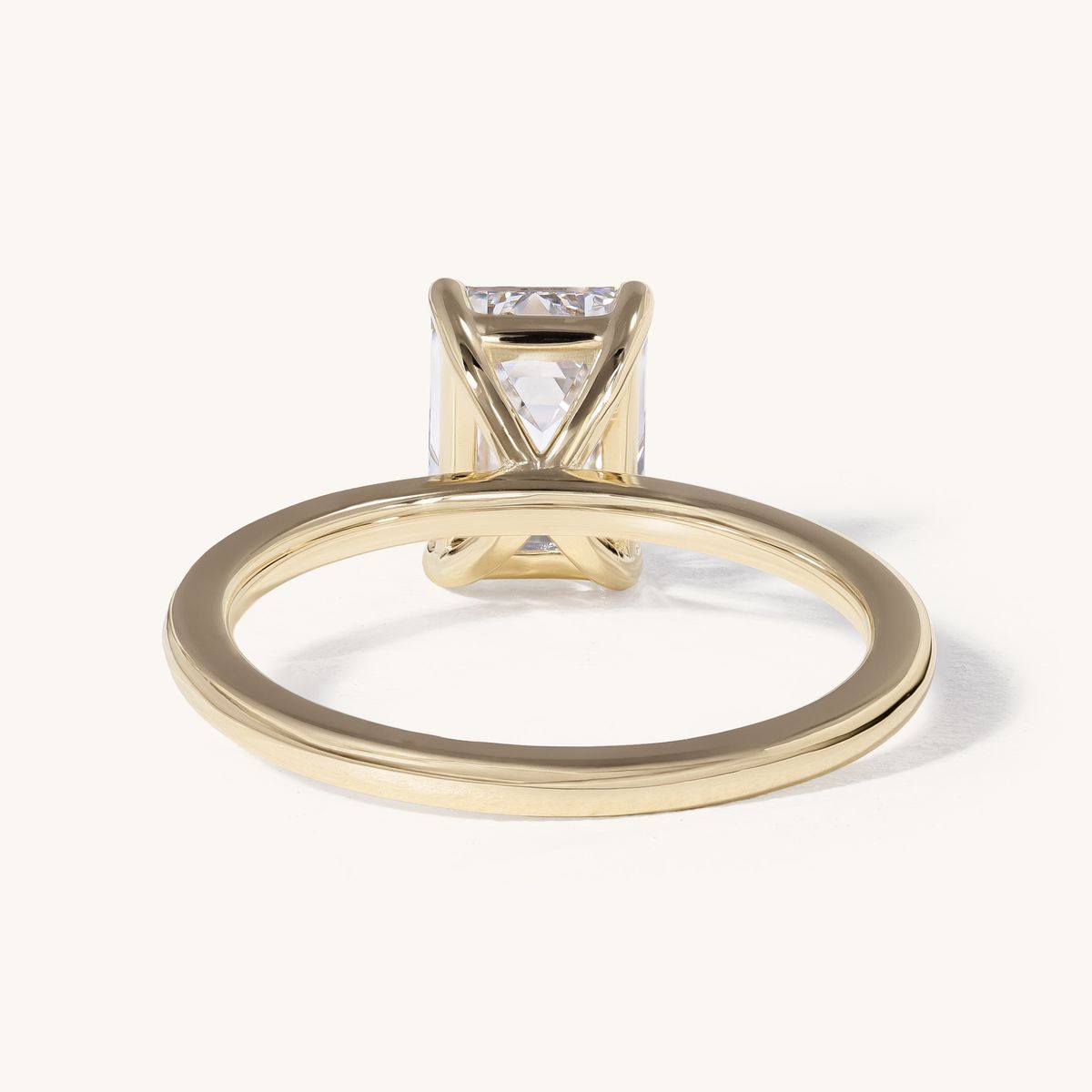 viktoria_2ct_emerald_solitaire_lab_grown_engagement_ring_03